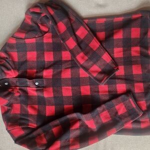 Duluth Trading Co Red and Black Plaid Shirt